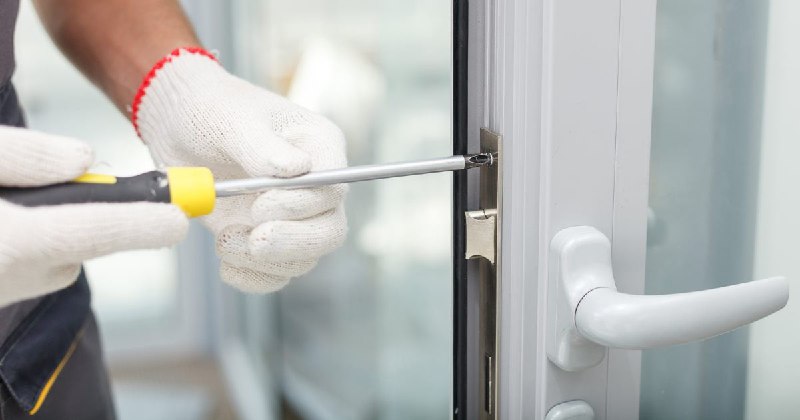 Сервисное обслуживание окон Тверь. Цена от 378 руб.